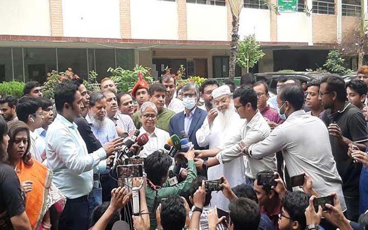 শিক্ষার্থীরা কে কোন সংগঠন করবে সেটি তাদের ব্যাপার: ঢাবি উপাচার্য